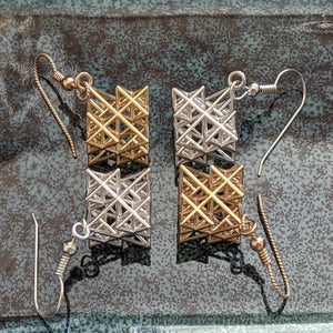 Koch Tetrahedron Earrings (Metal)