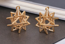 Load image into Gallery viewer, Tetrahedron Compound Earrings (Metal)
